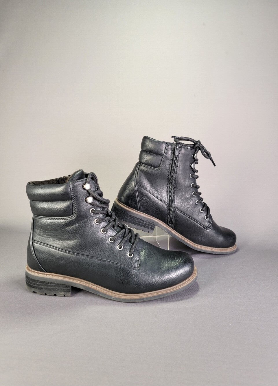 Womans BOC Born Concept Black Leather Zipper Ankle Boots Size 10